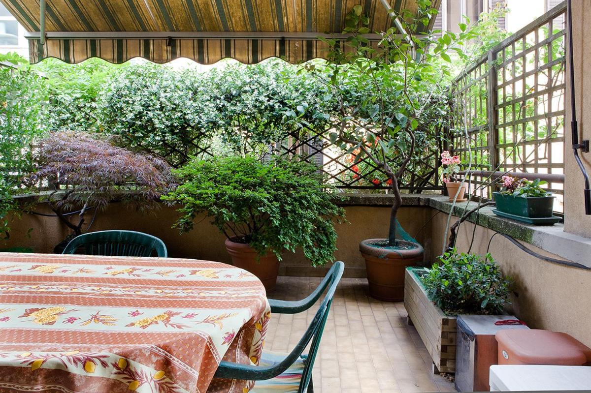 Apartment With Terrace In Central Milano Exterior foto